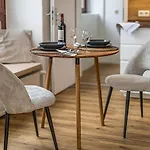 Ruhige Und Stilvolle Wohnung Am Clara-Zetkin-Park