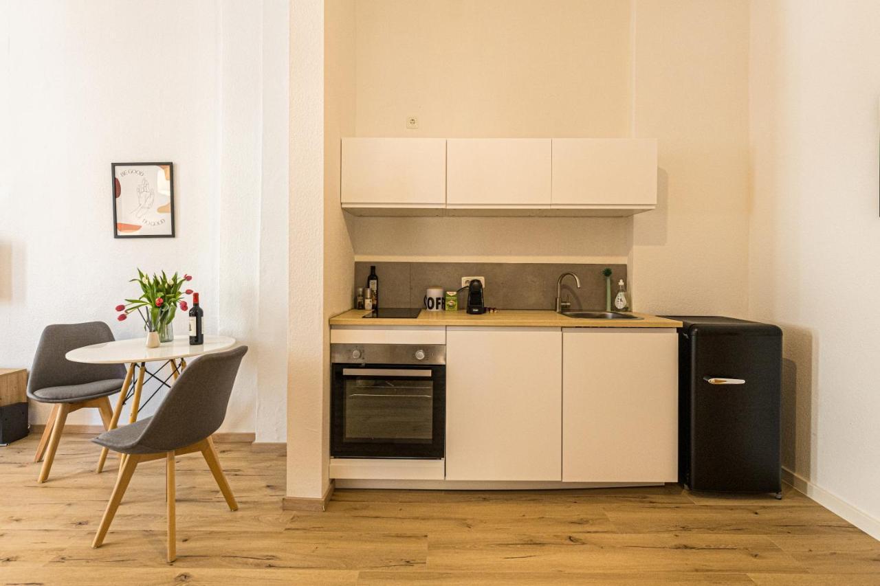 Ruhige Und Stilvolle Am Clara-zetkin-park Apartment Leipzig