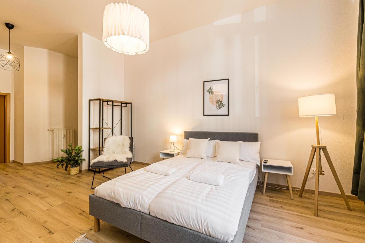Ruhige Und Stilvolle Am Clara-zetkin-park Apartment Leipzig
