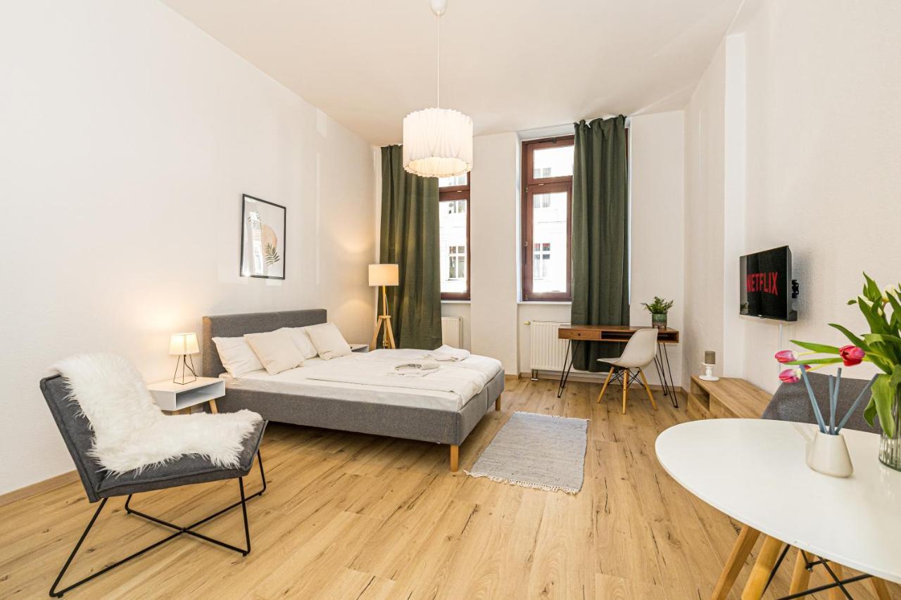Ruhige Und Stilvolle Am Clara-zetkin-park Apartment *