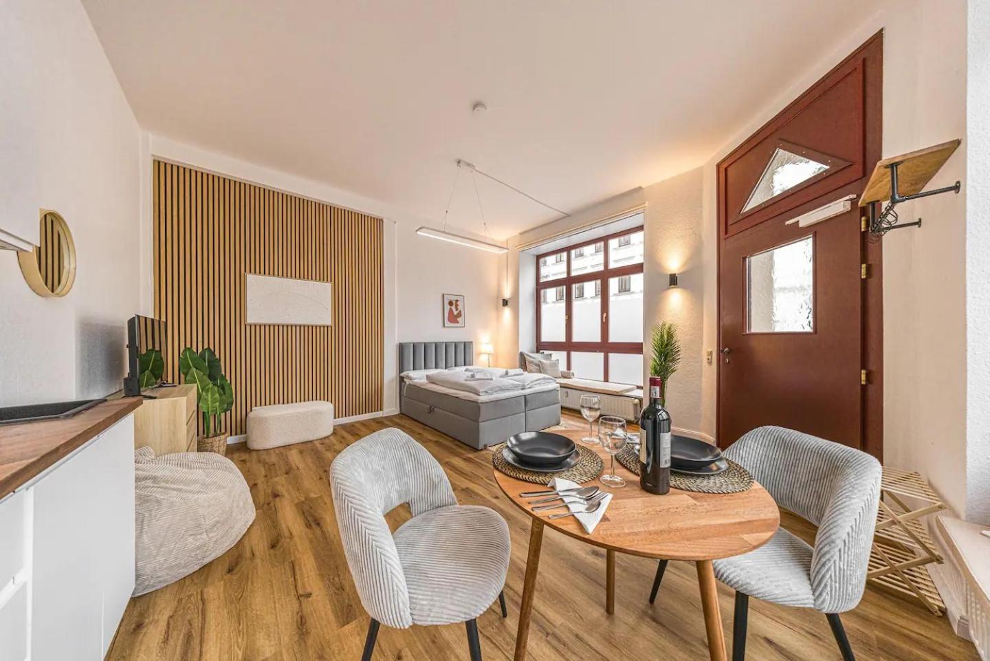 Apartment Ruhige Und Stilvolle Am Clara-zetkin-park