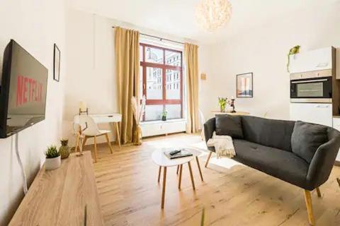 Ruhige Und Stilvolle Am Clara-zetkin-park Apartment Leipzig