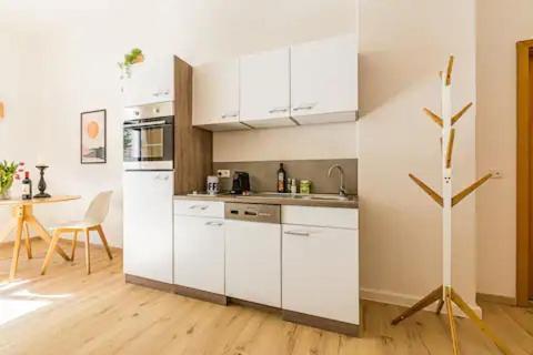 Ruhige Und Stilvolle Am Clara-zetkin-park Apartment *
