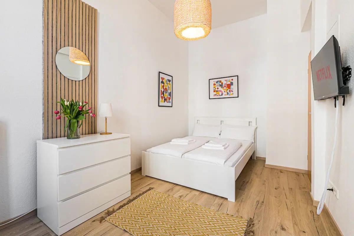 Ruhige Und Stilvolle Am Clara-zetkin-park Apartment *